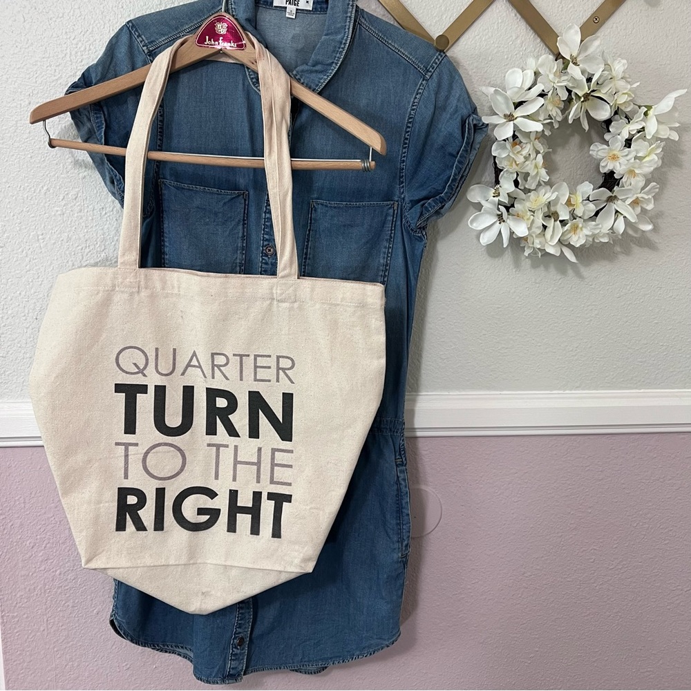 Quarter Turn To The Right Canvas Tote Bag - Figure Competition